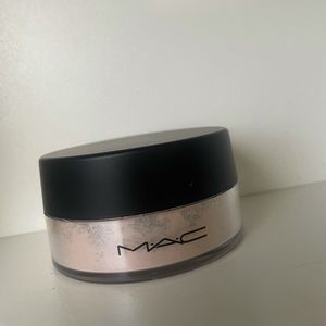 Mac Iridescent Powder Loose